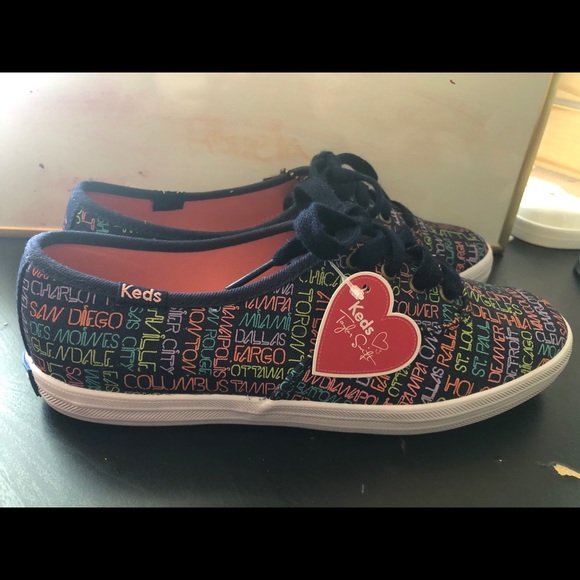Seller photo, Poshmark